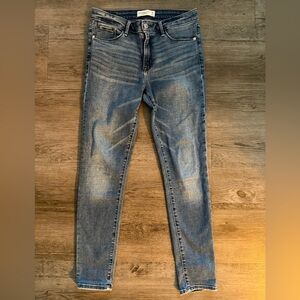 Abercrombie & Fitch Super Skinny Mid Rise Size 28